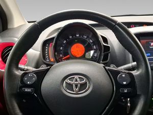 Toyota Aygo 1.0 70 x-play  - Foto 14