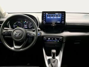 Toyota Yaris 1.5 120H Active Tech  - Foto 9