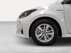 Toyota Yaris 1.5 120H Active Tech  - Foto 17
