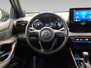 Toyota Yaris 1.5 120H Style Plus  - Foto 10