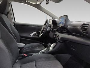 Toyota Yaris 1.5 120H Active Plus  - Foto 7