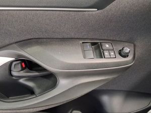 Toyota Yaris 1.5 120H Business Plus  - Foto 21