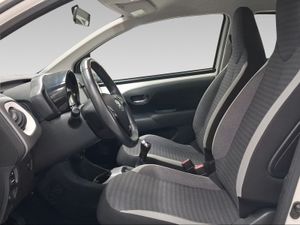 Toyota Aygo 1.0 70 x-play  - Foto 13