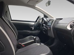 Toyota Aygo 1.0 70 x-play  - Foto 7