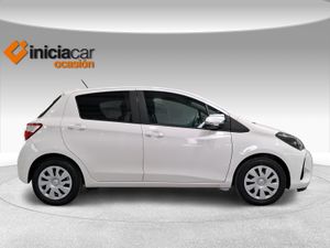 Toyota Yaris 1.5 110 Active  - Foto 18