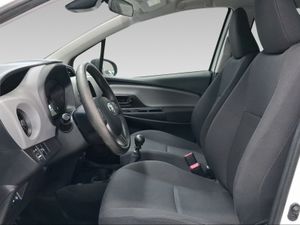 Toyota Yaris 1.5 110 Active  - Foto 13