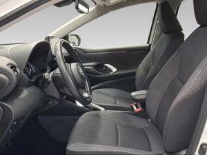Toyota Yaris 1.5 120H Active Tech  - Foto 13