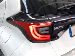 Toyota Yaris 1.5 120H Style  - Foto 25