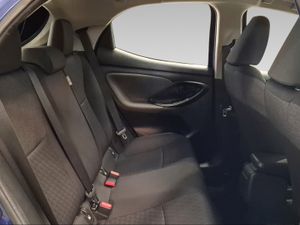 Toyota Yaris 1.5 120H Active Tech  - Foto 8