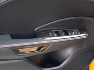 Lexus LBX 1.5 136cv HEV Emotion+  - Foto 17