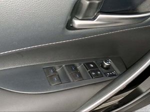 Toyota Corolla 1.8 125H STYLE E-CVT TOURING SPORT  - Foto 23
