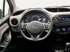 Toyota Yaris 1.5 110 Active  - Foto 10