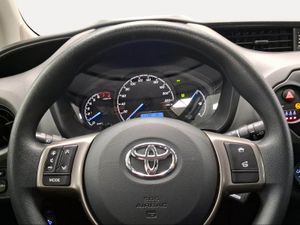 Toyota Yaris 1.5 110 Active  - Foto 14