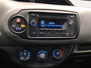 Toyota Yaris 1.5 110 Active  - Foto 16