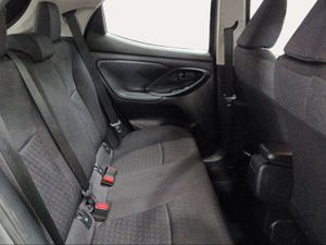 Toyota Yaris 1.5 120H Active Tech  - Foto 8