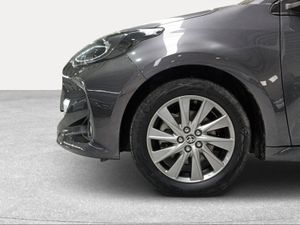 Toyota Yaris 1.5 120H Active Tech  - Foto 17