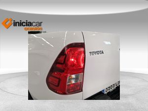 Toyota Hilux Doble Cabina GX 2.4D 150 T/M 6V 4WD    - Foto 21