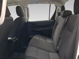 Toyota Hilux Doble Cabina GX 2.4D 150 T/M 6V 4WD    - Foto 12