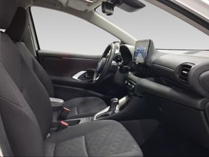 Toyota Yaris 1.5 120H Active Plus  - Foto 7