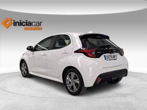 Toyota Yaris 1.5 120H Active Plus  - Foto 3
