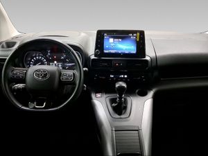 Toyota Proace City Verso 1.5D 96kW (130CV) Family Active L1  - Foto 9