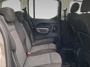 Toyota Proace City Verso 1.5D 96kW (130CV) Family Active L1  - Foto 8