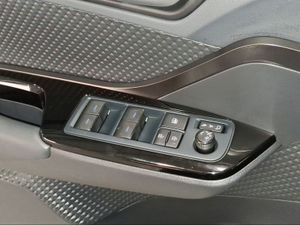 Toyota C-HR 1.8 125H Advance  - Foto 24