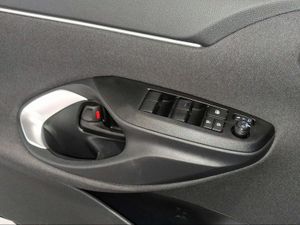 Toyota Yaris Cross 1.5 120H Active Tech  - Foto 24