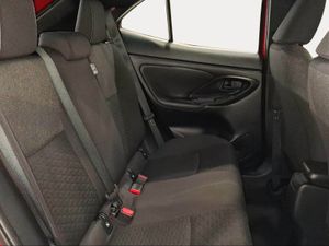 Toyota Yaris Cross 1.5 120H Active Tech  - Foto 8