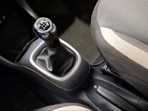 Toyota Aygo 1.0 70 x-play  - Foto 21