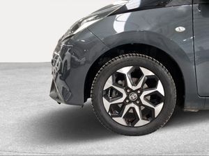 Toyota Aygo 1.0 70 x-play  - Foto 17