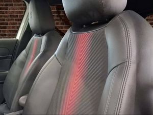 Alfa Romeo Junior Ibrida Speciale 100kW (136CV)  - Foto 19