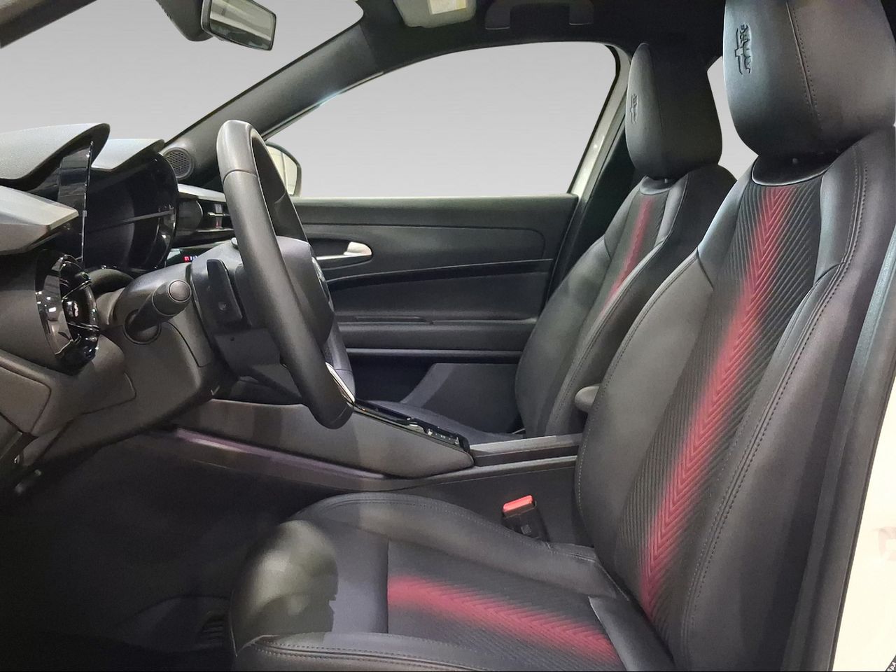 Alfa Romeo Junior Ibrida Speciale 100kW (136CV)  - Foto 12