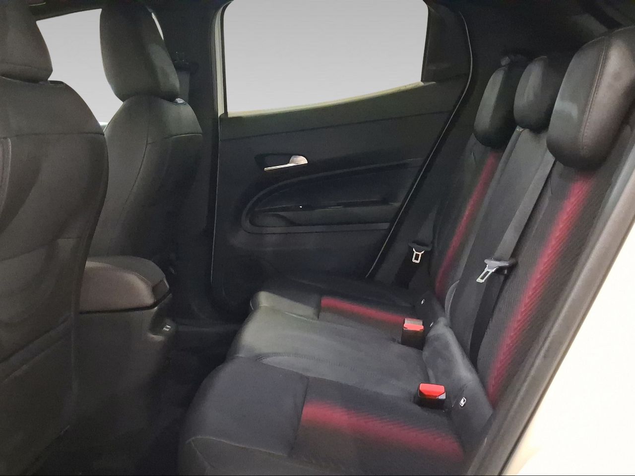 Alfa Romeo Junior Ibrida Speciale 100kW (136CV)  - Foto 13