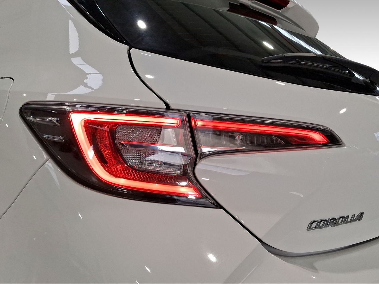 Toyota Corolla 1.8 125H ACTIVE TECH E-CVT  - Foto 23