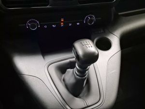 Toyota Proace City Van GX Plus 1.5D 100CV TM 1000KG   - Foto 21