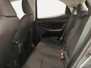 Toyota Yaris 1.5 120H Active Plus  - Foto 12