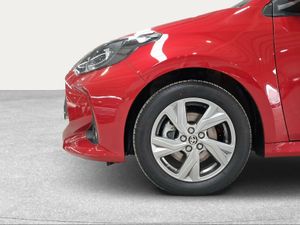 Toyota Yaris 1.5 120H Active Plus  - Foto 17