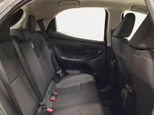 Toyota Yaris 1.5 120H Active Tech  - Foto 8