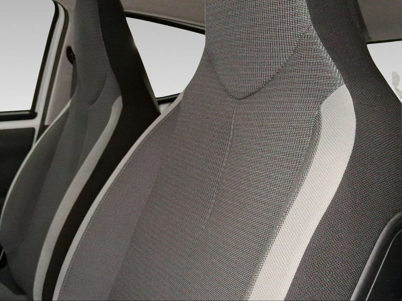 Toyota Aygo 1.0 70 x-play  - Foto 22