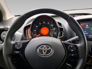 Toyota Aygo 1.0 70 x-play  - Foto 14