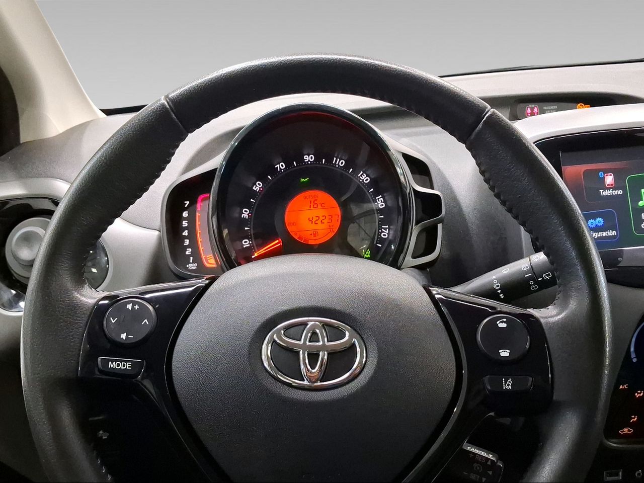 Toyota Aygo 1.0 70 x-play  - Foto 14