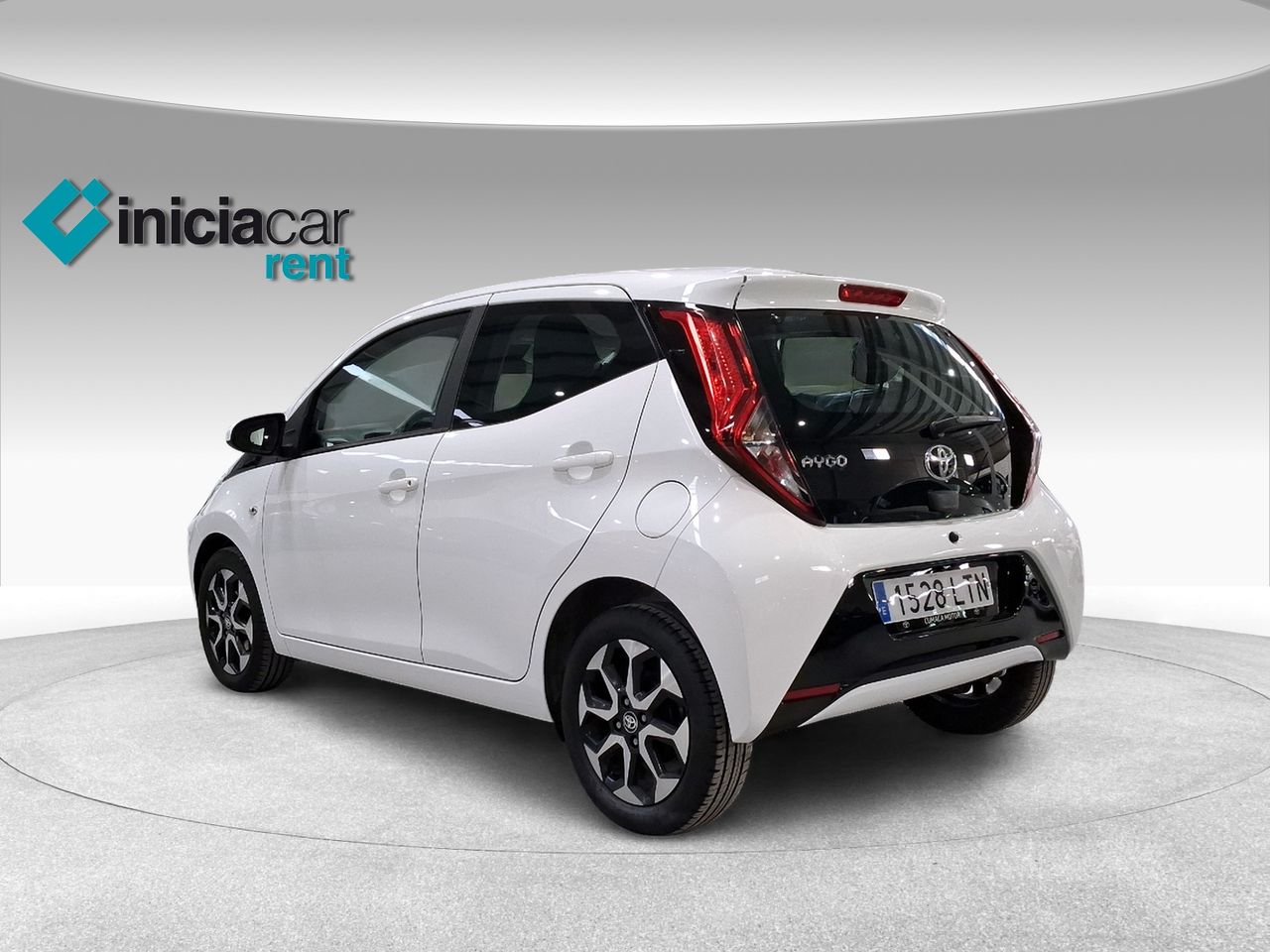 Toyota Aygo 1.0 70 x-play  - Foto 3