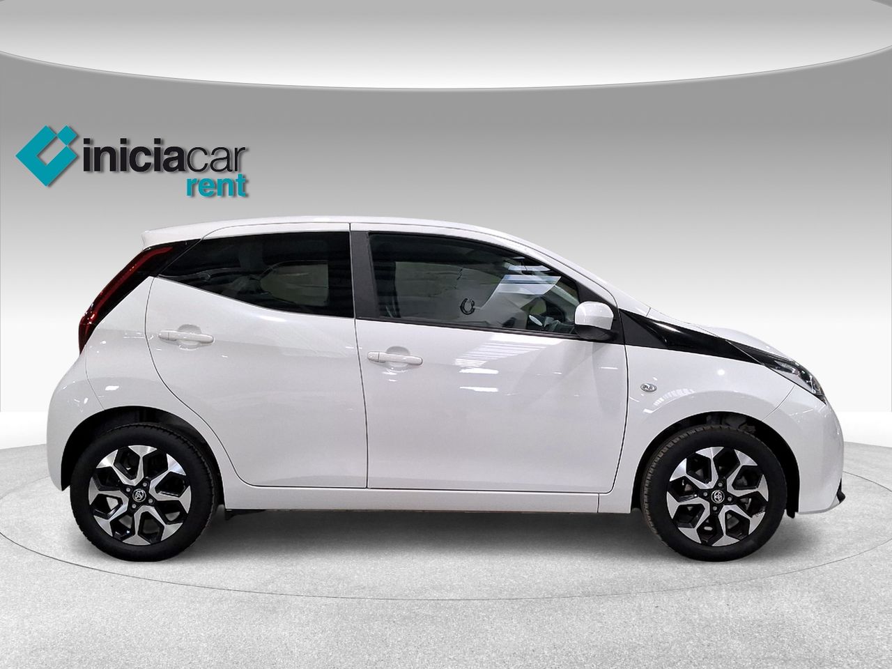 Toyota Aygo 1.0 70 x-play  - Foto 18