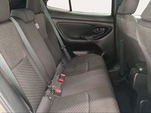Toyota Yaris 1.5 120H Active Plus  - Foto 8