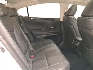 Lexus ES 2.5 300h Premium  - Foto 8