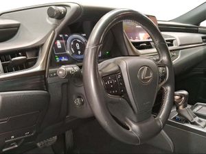 Lexus ES 2.5 300h Premium  - Foto 18