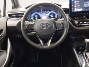 Toyota Corolla 200H Style Touring Sport  - Foto 10