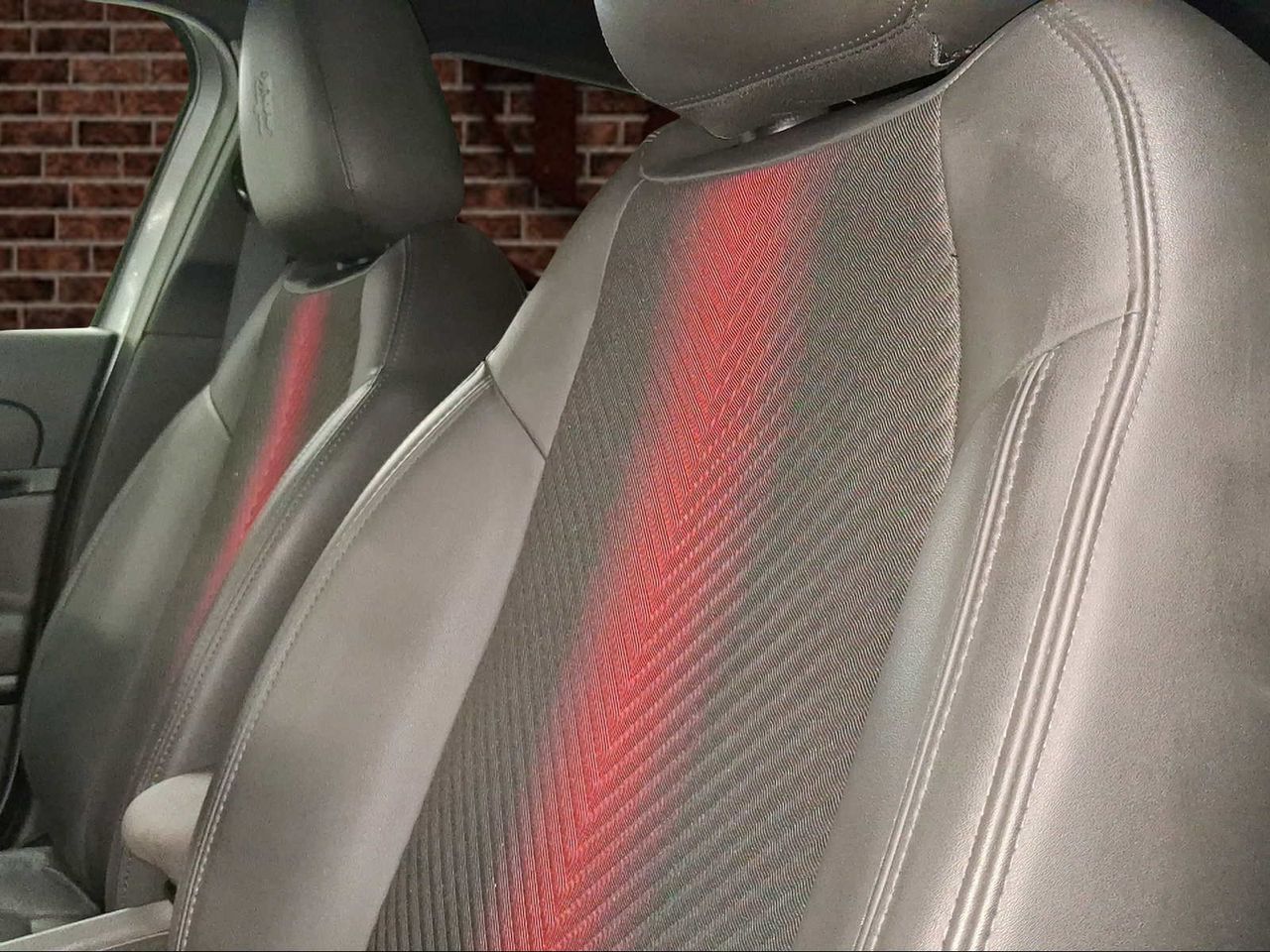 Alfa Romeo Junior Ibrida 100kW (136CV)  - Foto 19