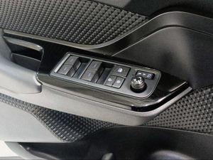 Toyota C-HR 1.8 125H Advance  - Foto 23